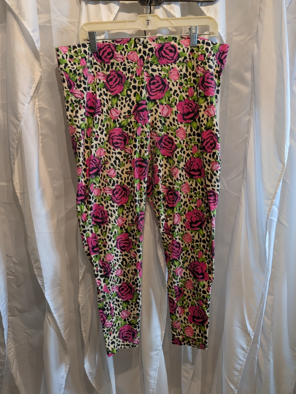 C8 Torrid Betsey Johnson Floral Leopard Print Leggings - Size 3